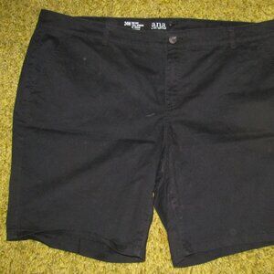 Ladies Black Shorts Size 24W ANA